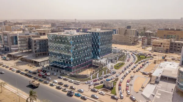 كايرو بيزنس بلازا القاهرة الجديدة